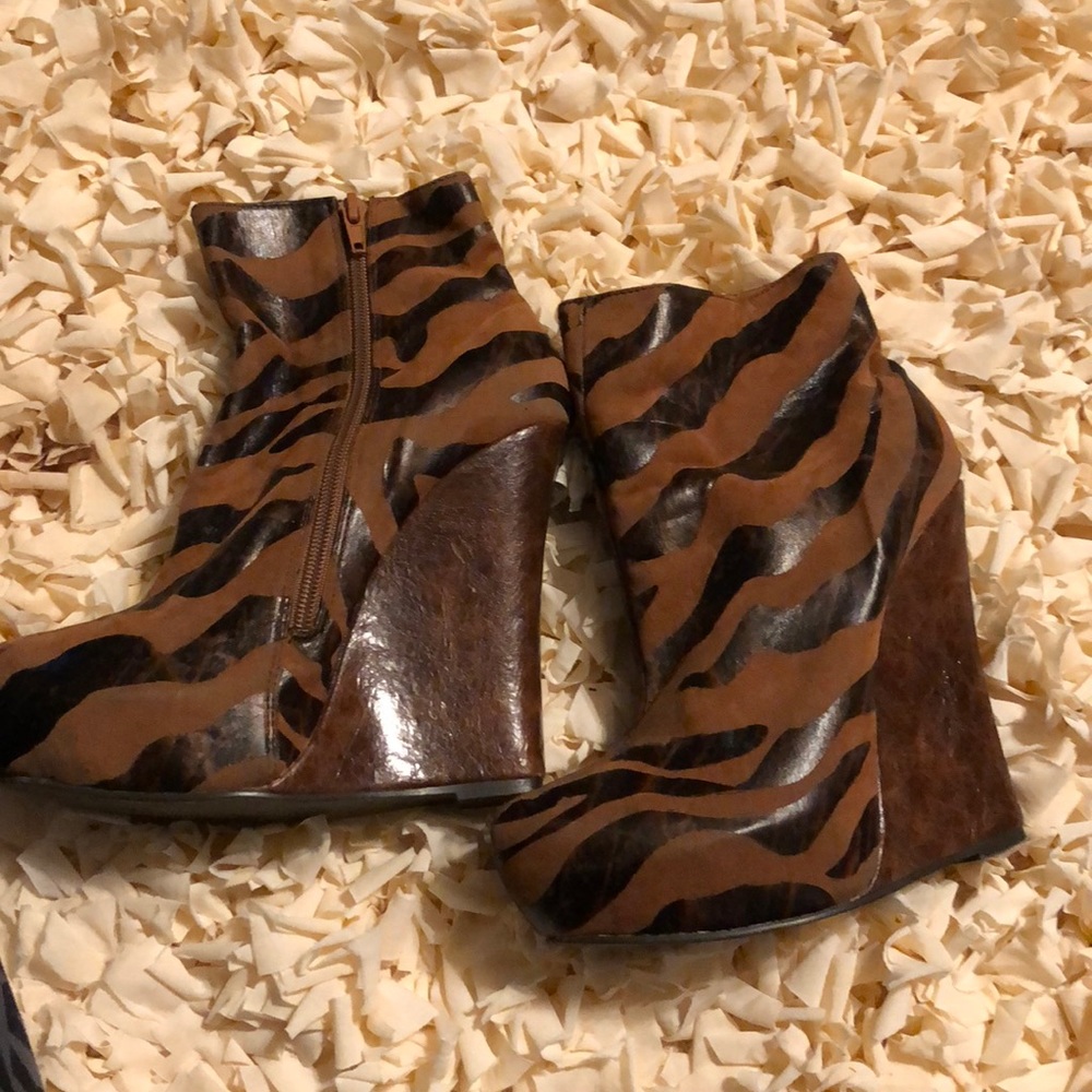 Wedge booties